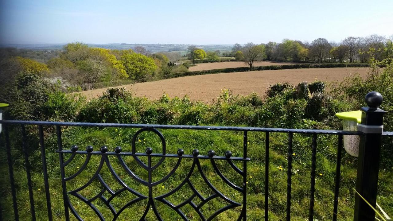 Beautiful 3-Bed Cottage In Cornwall Callington 외부 사진